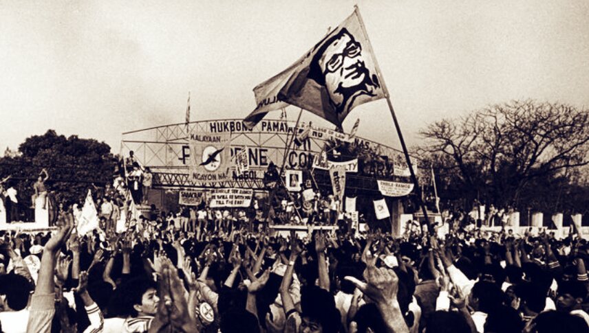 Reminiscing 1986 EDSA People Power Revolution that toppled an authoritarian