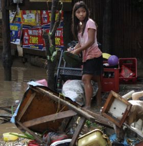 PNoy reportedly laughing at jokes amidst the tragedy unfolding in CDO and Iligan