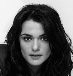Rachel Weisz expresses concern over Philippine poverty