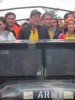 PNoy should ditch yellow and start wearing neutral colors