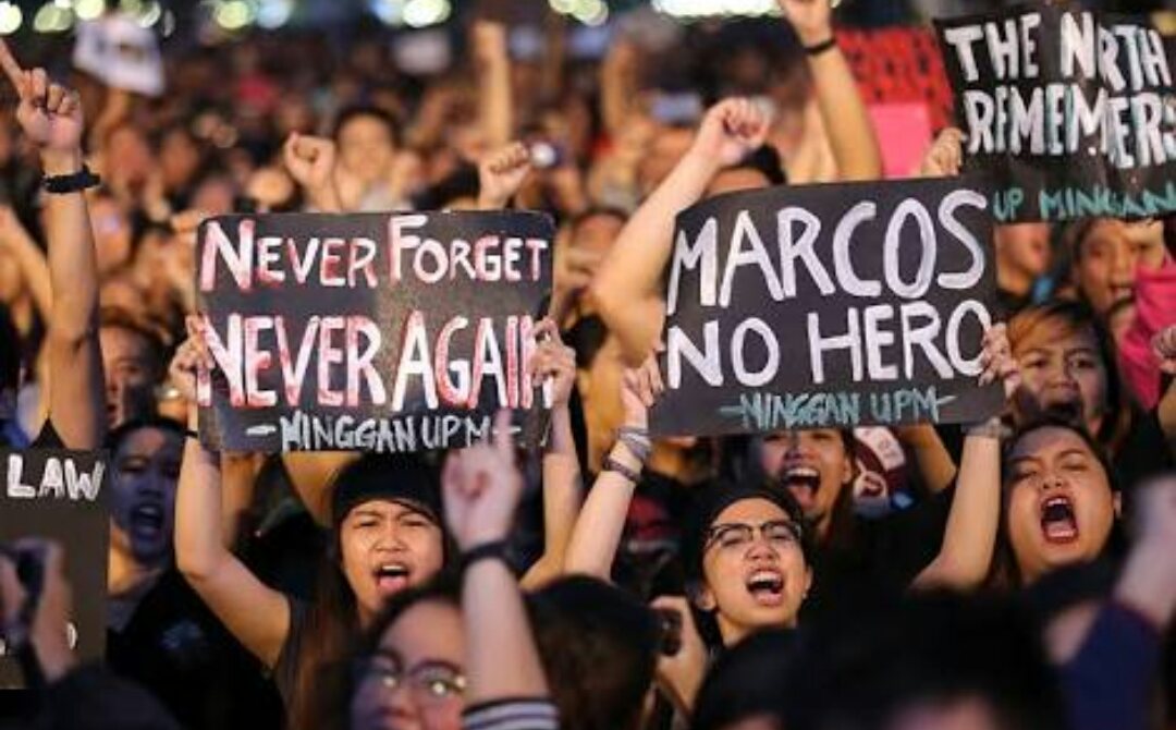 Filipinos are only good at being afraid of Martial Law and not much else
