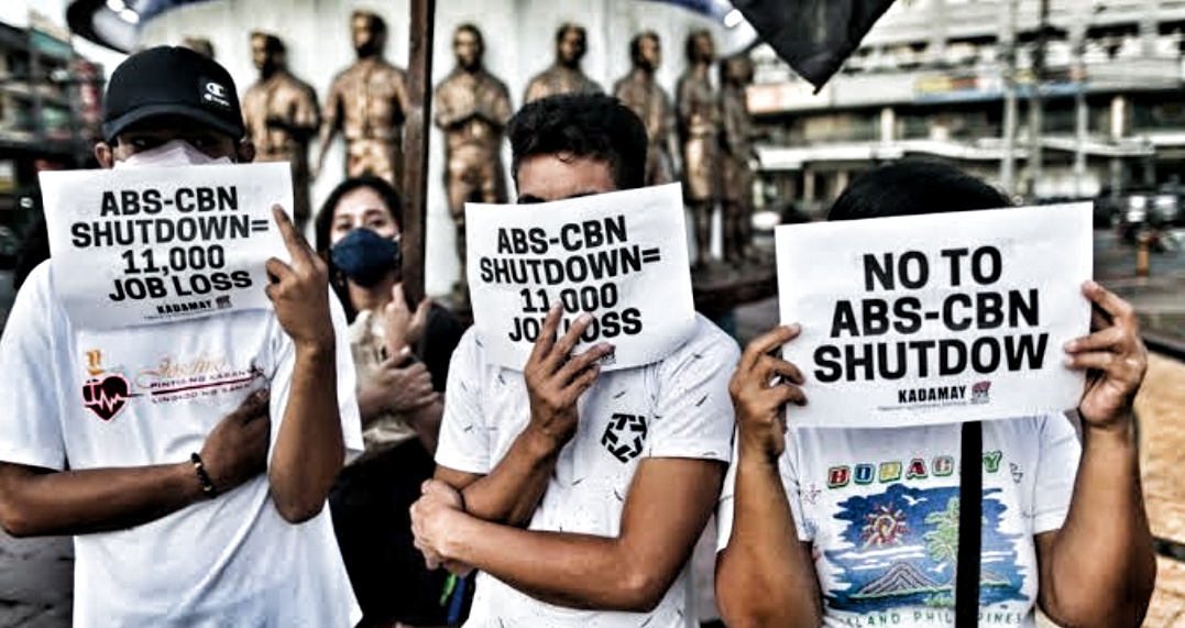ABS-CBN supporters are beginning to act like a bunch of terrorists