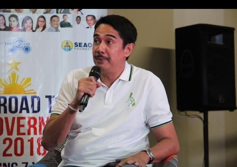 Andaya Names The Albatrosses Around VP Leni’s Neck