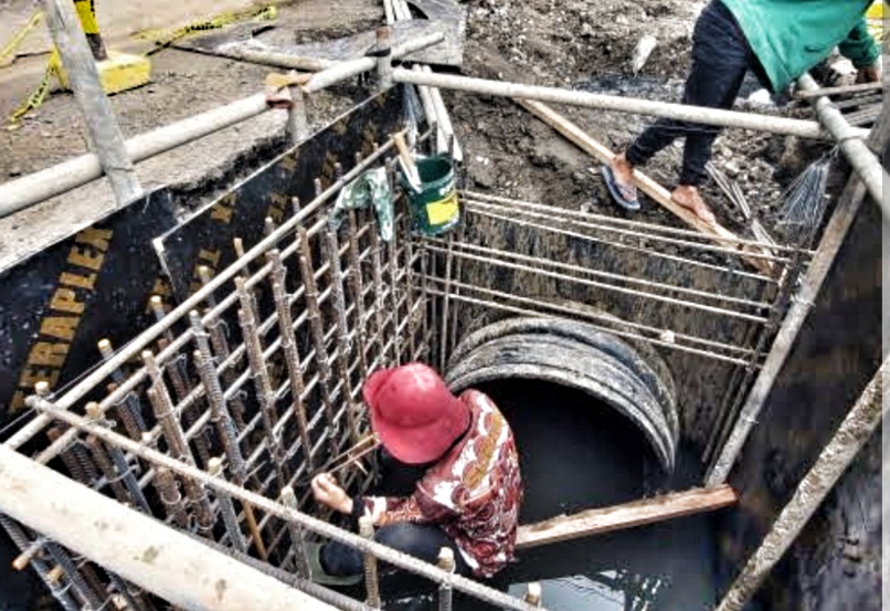Crooked budget process leads to crooked project bidding and is all run by crooked Filipino politicians